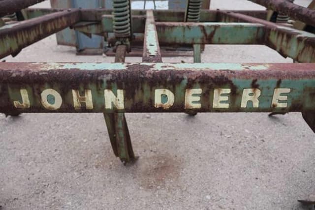 Image of John Deere 1600 equipment image 4