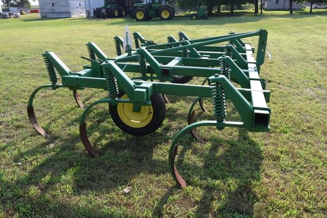 Image of John Deere 1600 equipment image 2