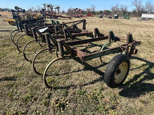 Image of John Deere 1600 equipment image 2