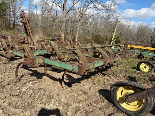 Image of John Deere 1600 equipment image 1