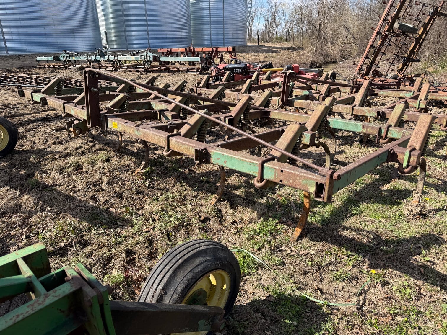 John Deere 1600 Equipment Image0