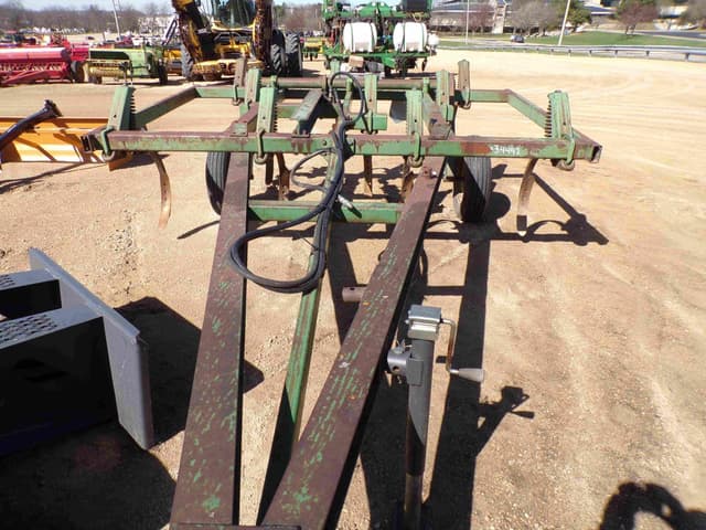 Image of John Deere 1600 equipment image 2