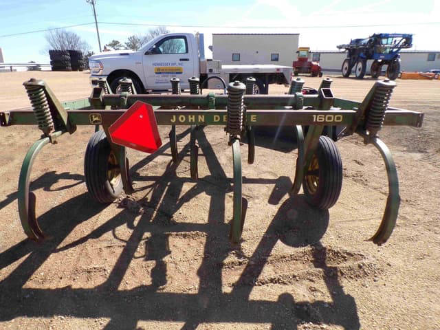 Image of John Deere 1600 equipment image 4