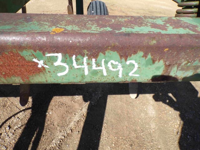 Image of John Deere 1600 equipment image 1