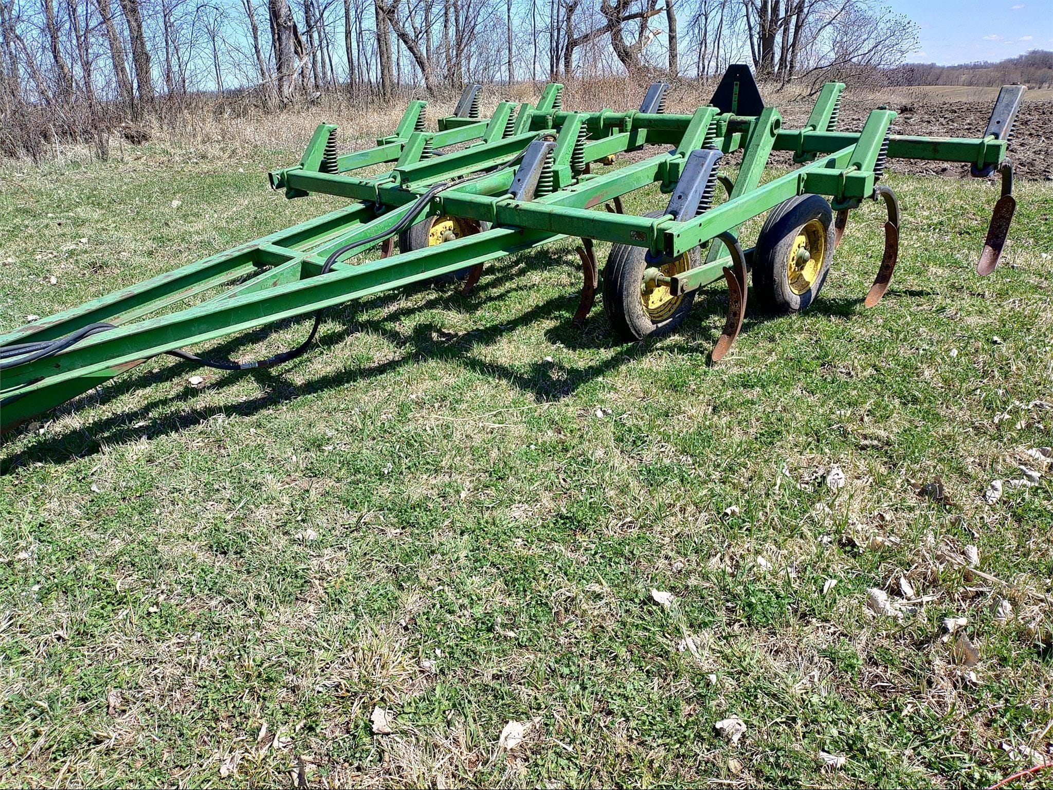 John Deere 1600 Equipment Image0