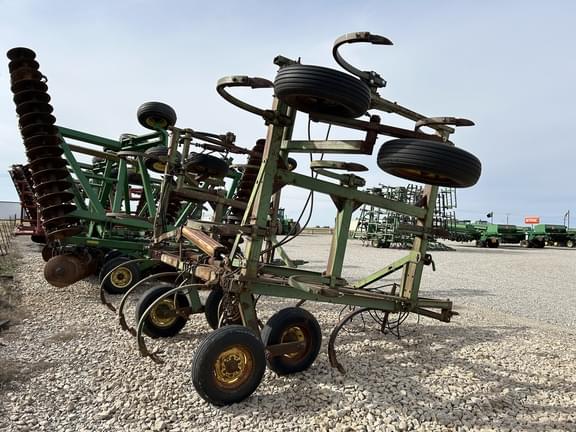 Image of John Deere 1600 equipment image 4