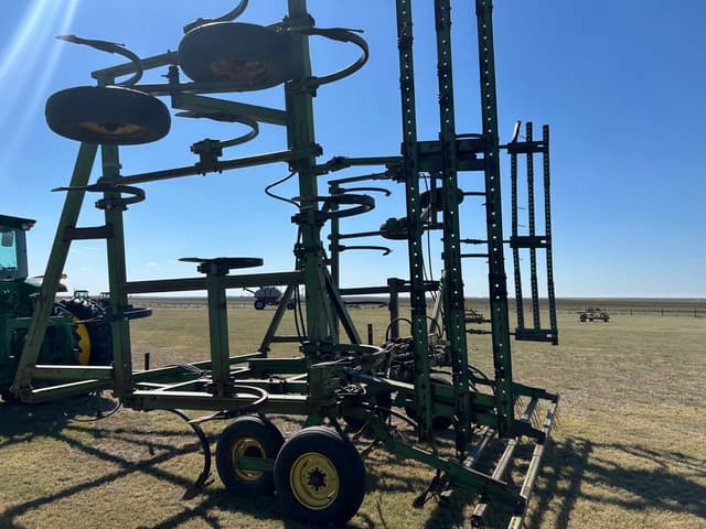 Image of John Deere 1600 equipment image 4