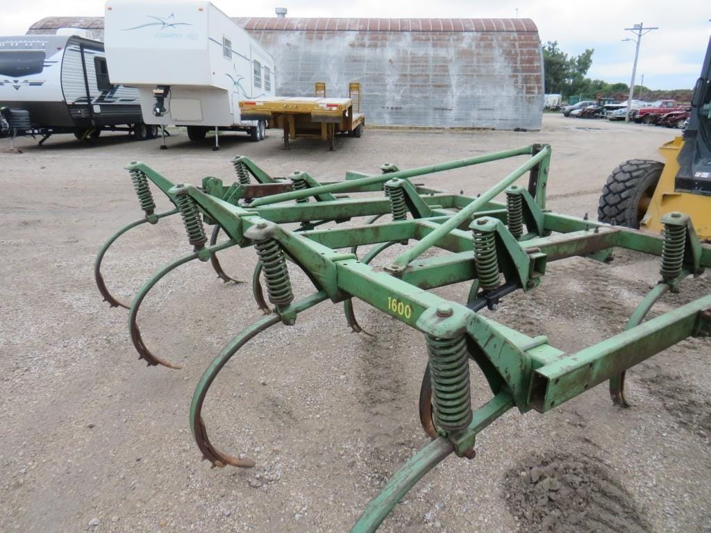 John Deere 1600 Equipment Image0