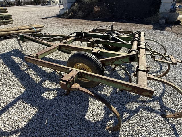 Image of John Deere 1600 equipment image 4