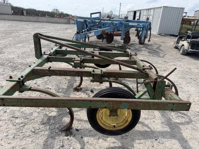 Image of John Deere E1600 equipment image 1