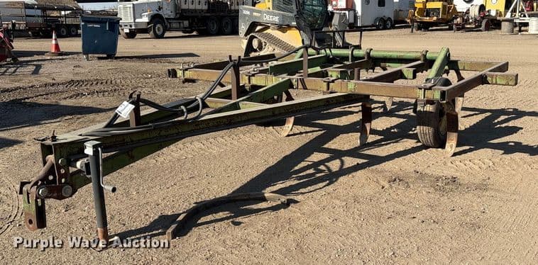 Image of John Deere 1600 Primary image