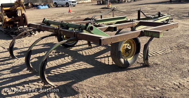 Image of John Deere 1600 equipment image 4