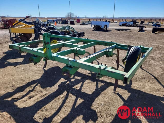 Image of John Deere 1600 equipment image 1