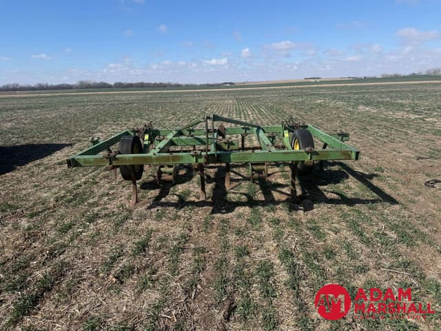 Image of John Deere 1600 equipment image 2