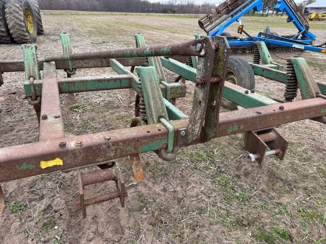 Image of John Deere 1600 equipment image 2