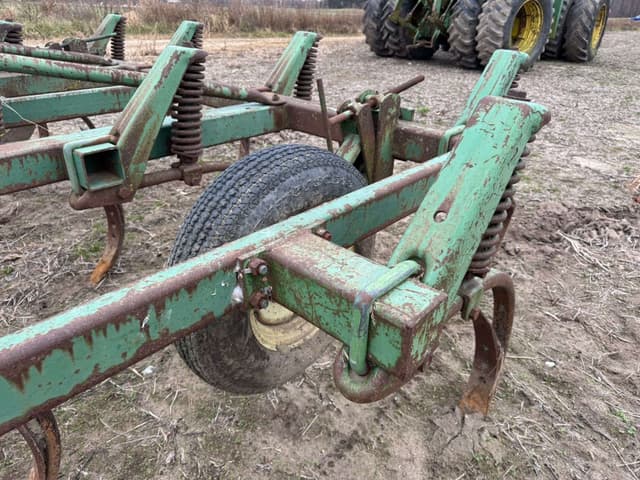 Image of John Deere 1600 equipment image 1