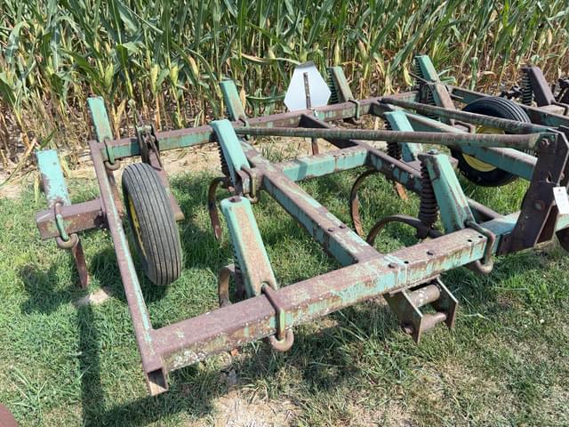 Image of John Deere 1600 equipment image 1