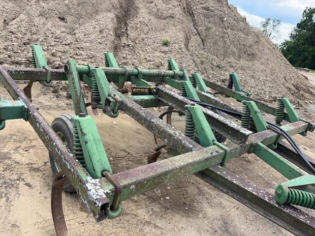 Image of John Deere 1600 equipment image 3