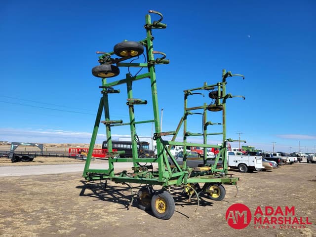 Image of John Deere E1600 equipment image 3