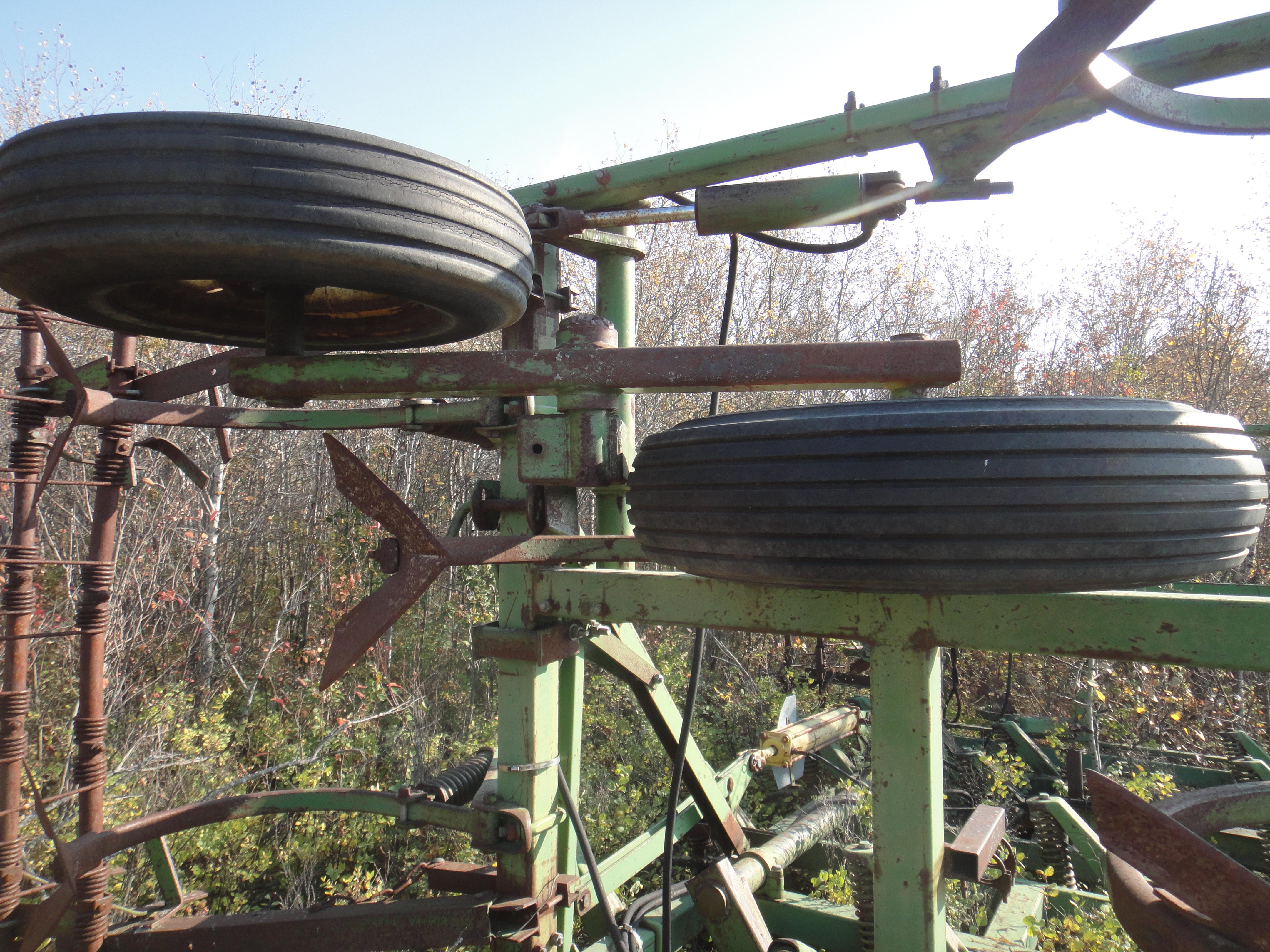 Main image John Deere 1600