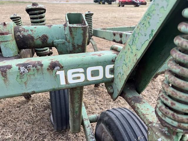 Image of John Deere 1600 equipment image 4