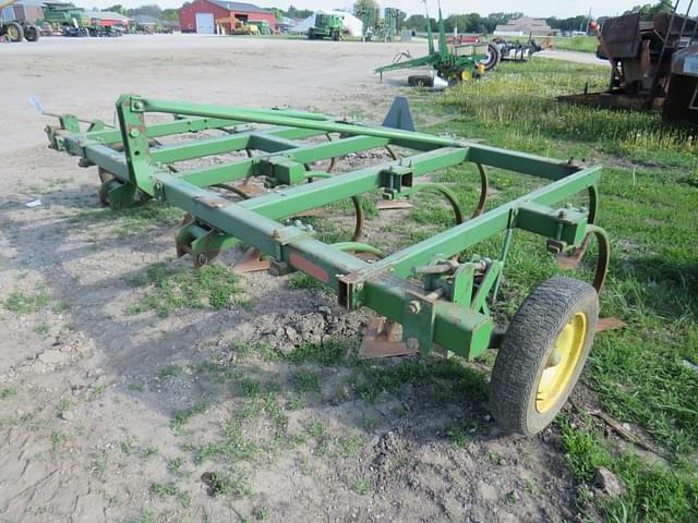 Image of John Deere 1600 equipment image 3