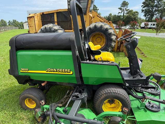 Image of John Deere 1600 equipment image 4