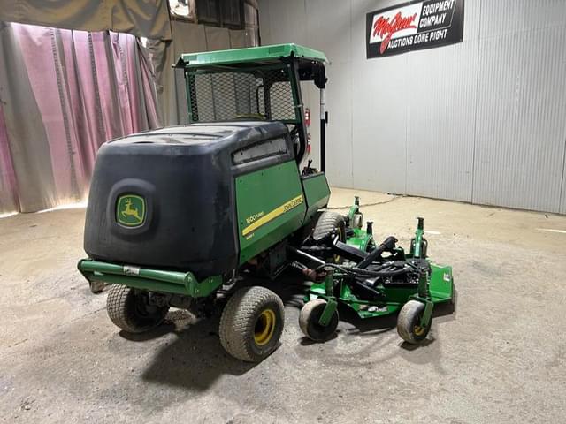 Image of John Deere 1600 Turbo equipment image 4