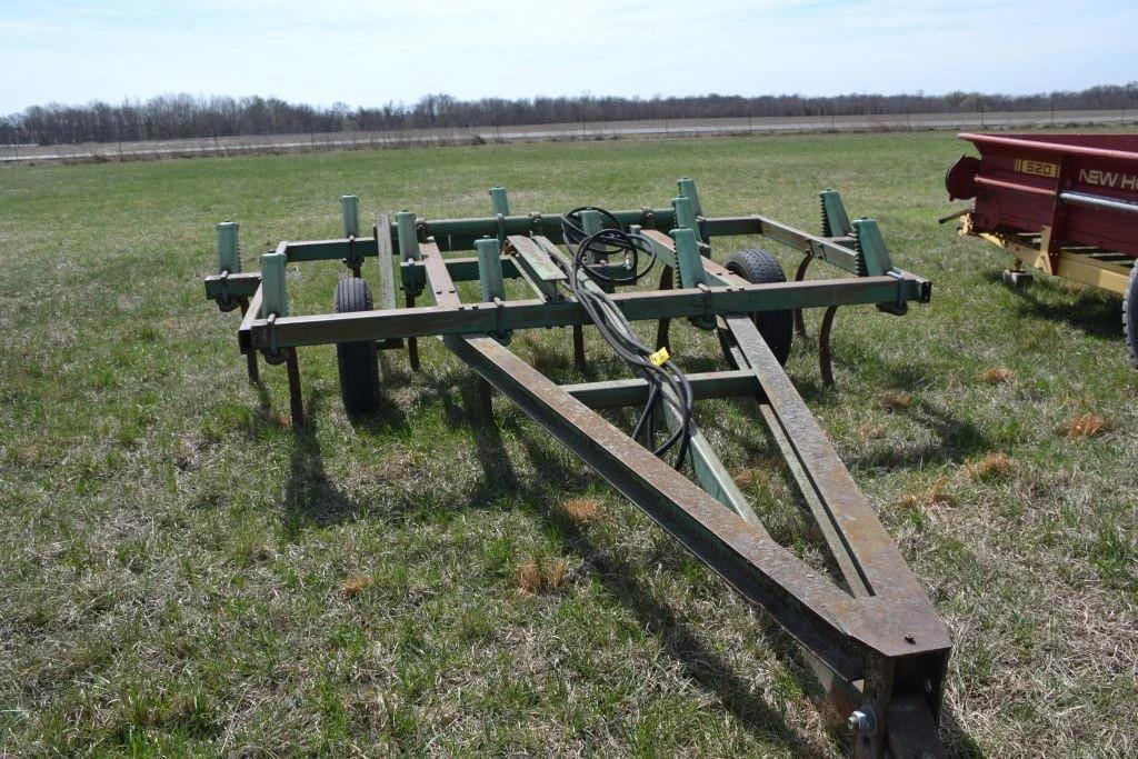 John Deere 1600 Equipment Image0