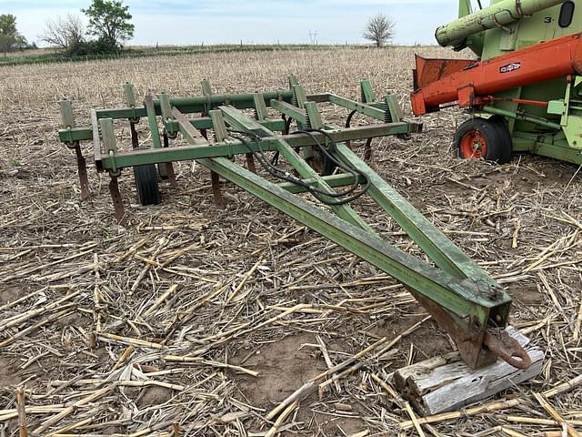 Image of John Deere 1600 equipment image 1