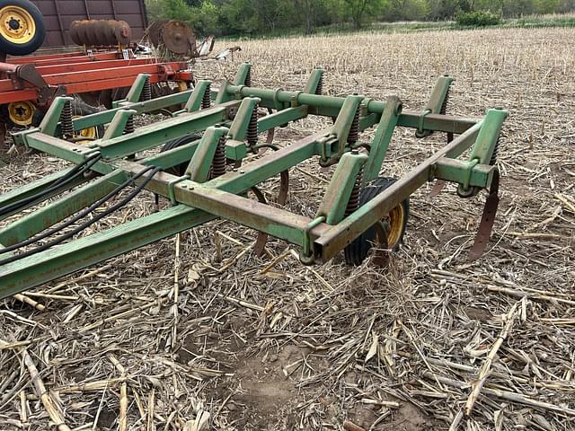 Image of John Deere 1600 equipment image 4