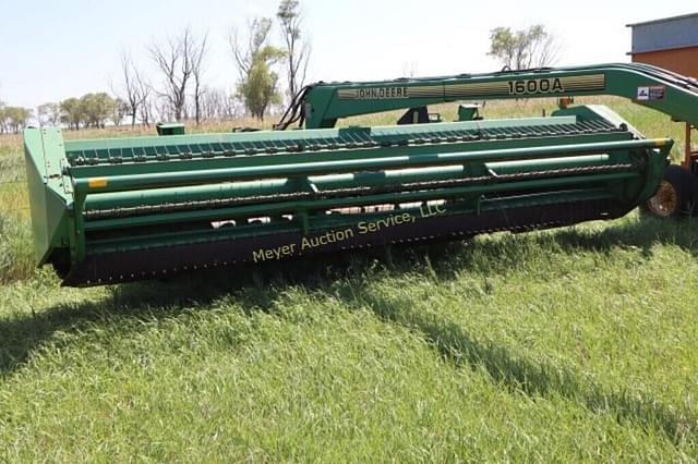 Image of John Deere 1600A equipment image 1