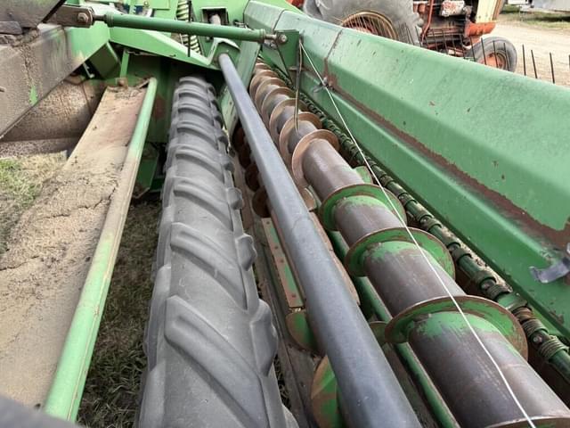 Image of John Deere 1600A equipment image 4