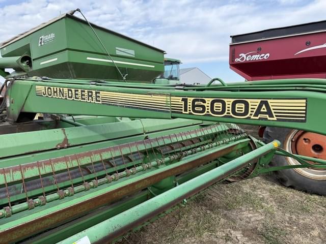 Image of John Deere 1600A equipment image 2