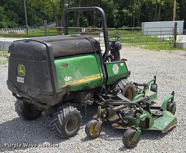 Image of John Deere 1600 Turbo equipment image 4