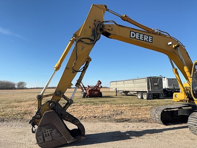 Image of John Deere 160LC equipment image 3