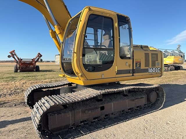 Image of John Deere 160LC equipment image 4