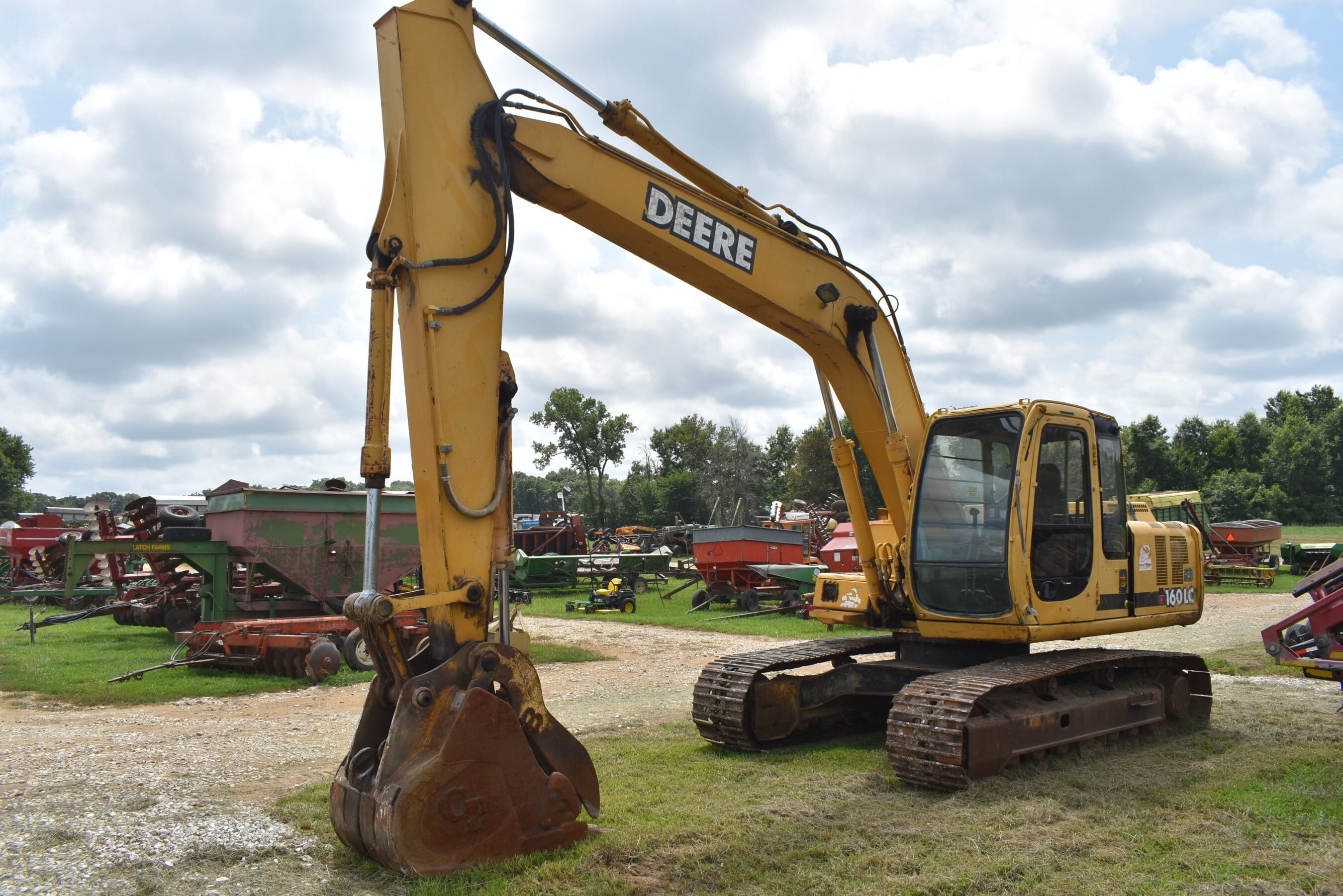 John Deere 160LC Equipment Image0