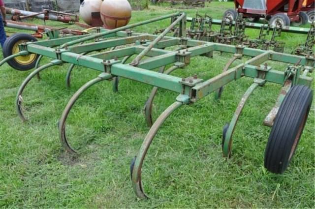 Image of John Deere 1610 equipment image 3