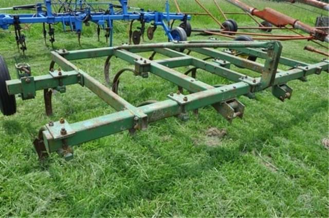 Image of John Deere 1610 equipment image 4