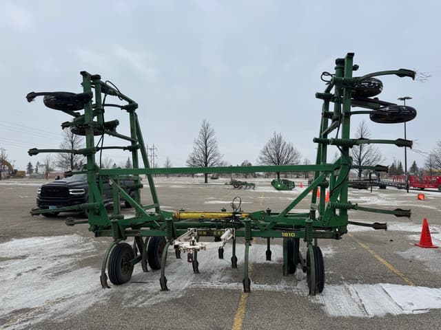 Image of John Deere 1610 equipment image 4