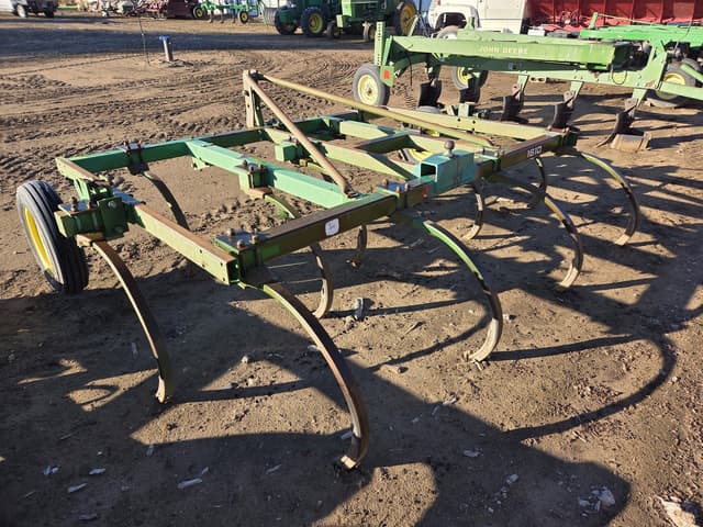 Image of John Deere 1610 equipment image 4