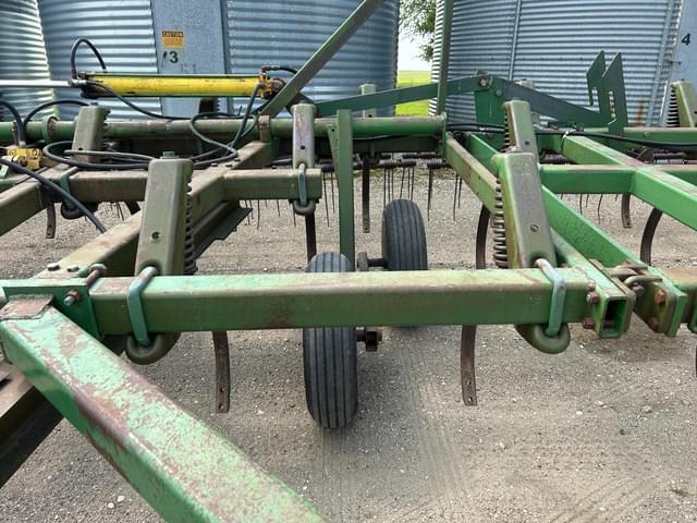 Image of John Deere 1610 equipment image 4