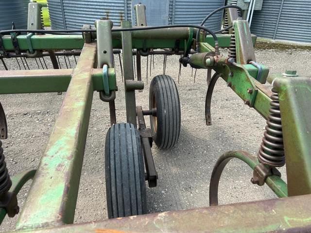 Image of John Deere 1610 equipment image 3