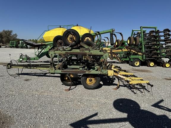 Image of John Deere 1610 equipment image 1