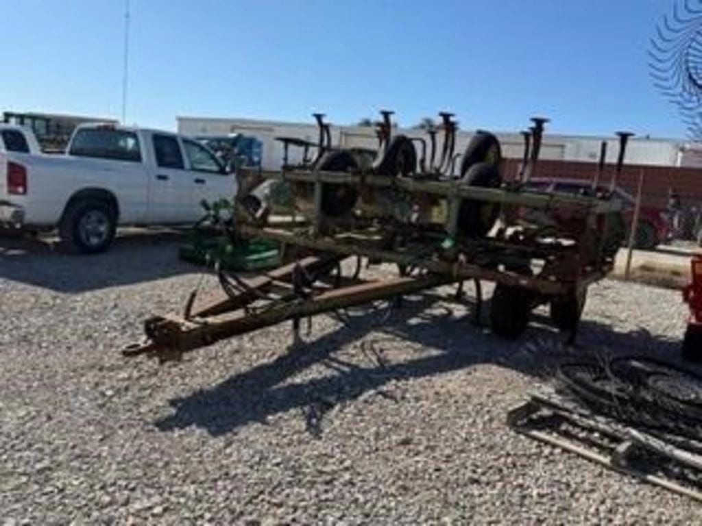 John Deere 1610 Equipment Image0