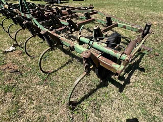 Image of John Deere 1610 equipment image 3