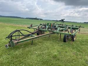 John Deere 1610 Image