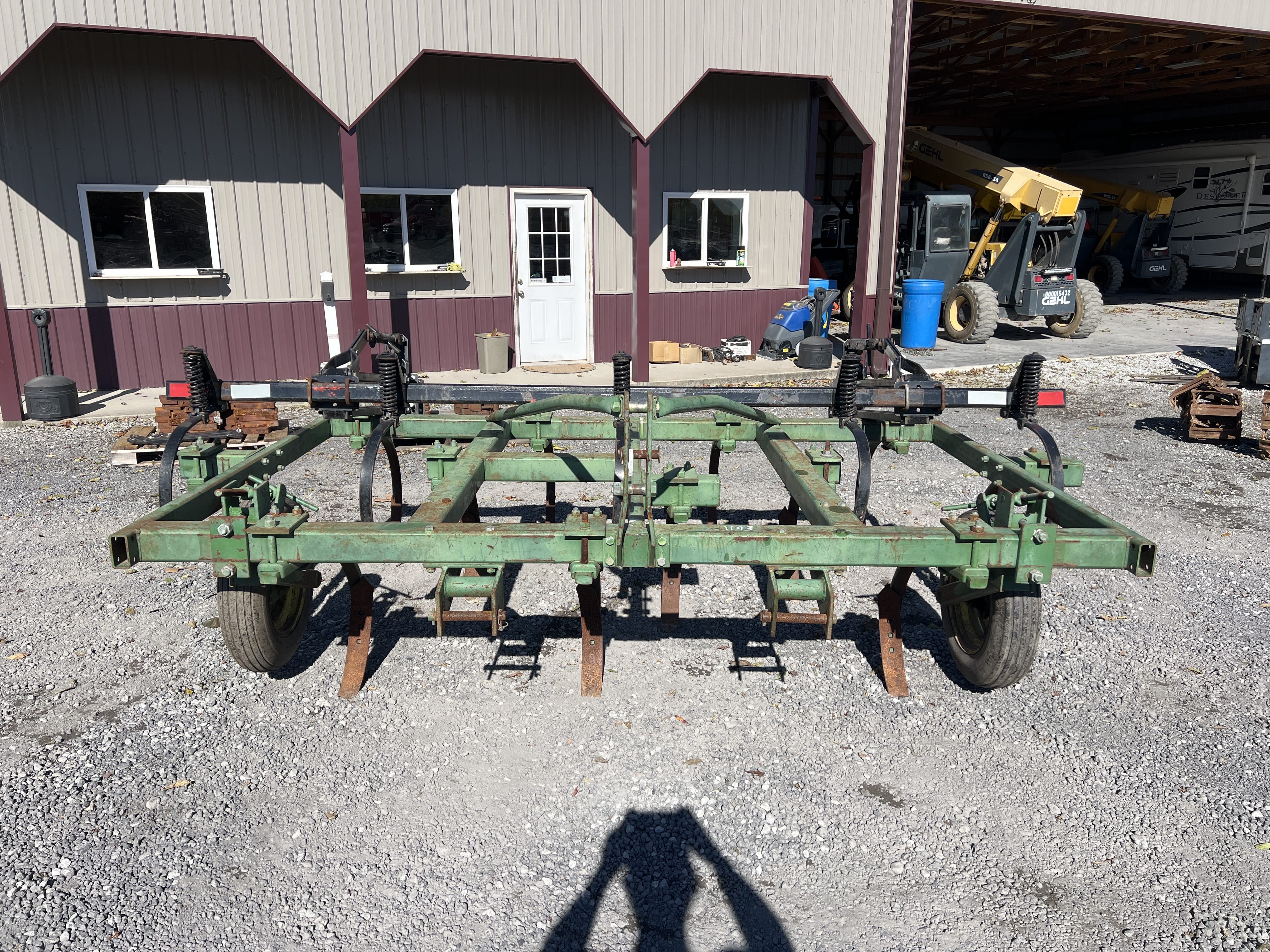 John Deere 1610 Equipment Image0