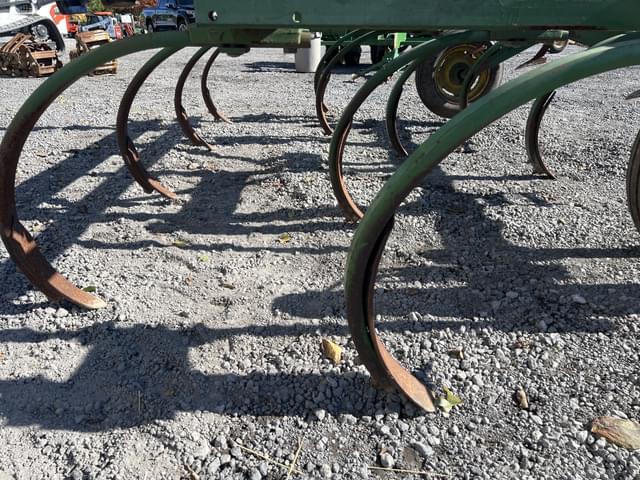 Image of John Deere 1610 equipment image 3